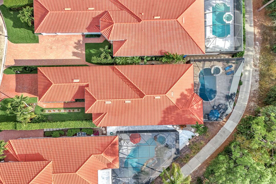 1282 Via Portofino, Naples, FL 34108