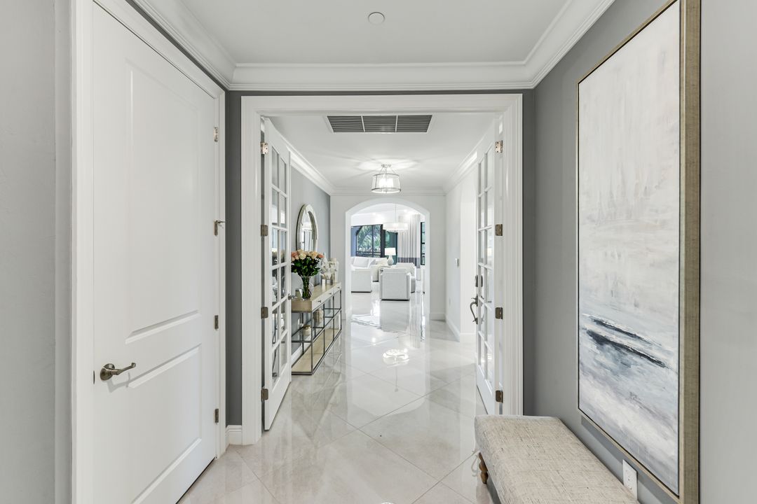 16347 Viansa Wy #202, Naples, FL 34110