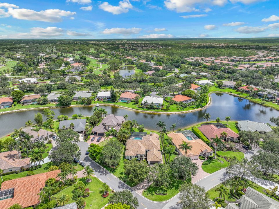 11819 Warbler Ct, Naples, FL 34119