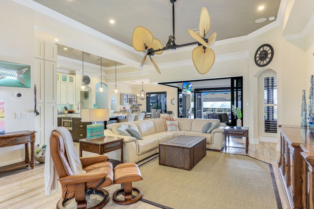 1512 El Dorado Pkwy W, Cape Coral, FL 33914