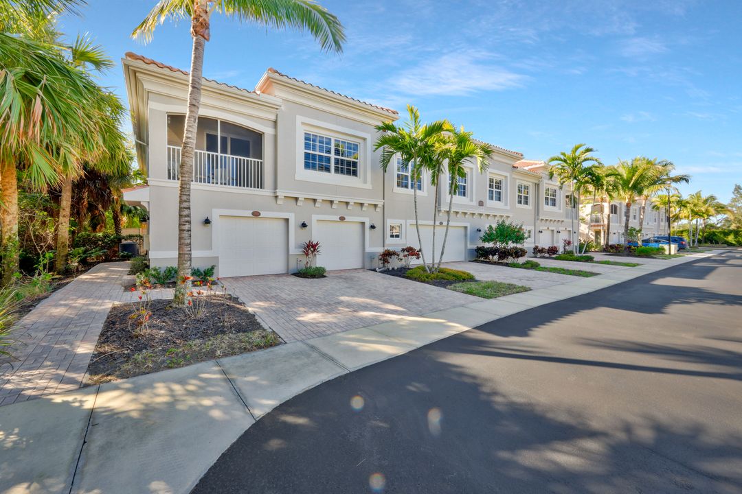 23601 Alamanda Dr #202, Bonita Springs, FL 34135