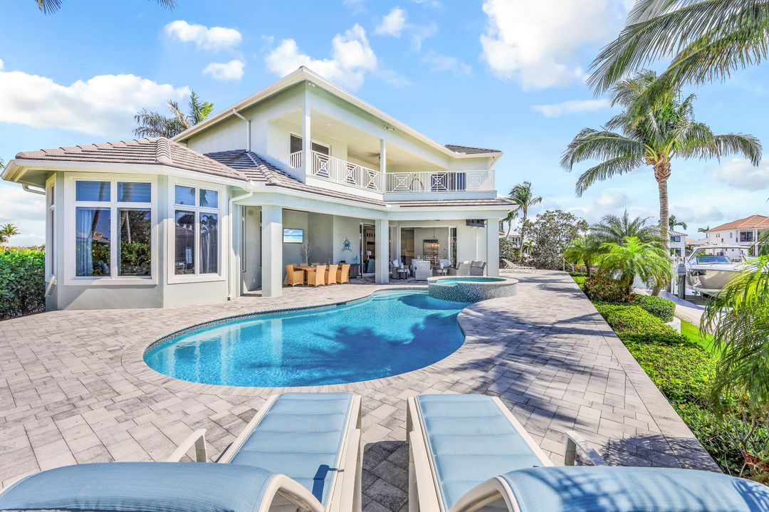 813 Magnolia Ct, Marco Island, FL 34145