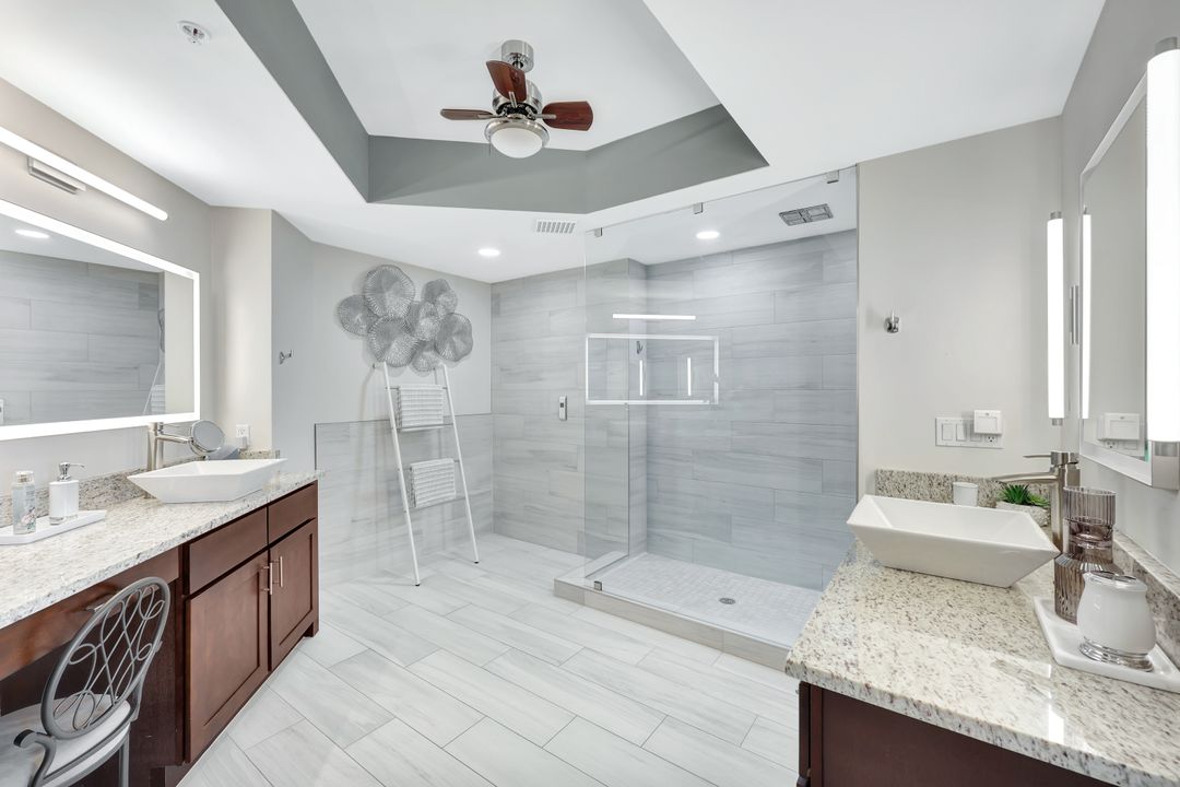 2104 W First St #1404, Fort Myers, FL 33901