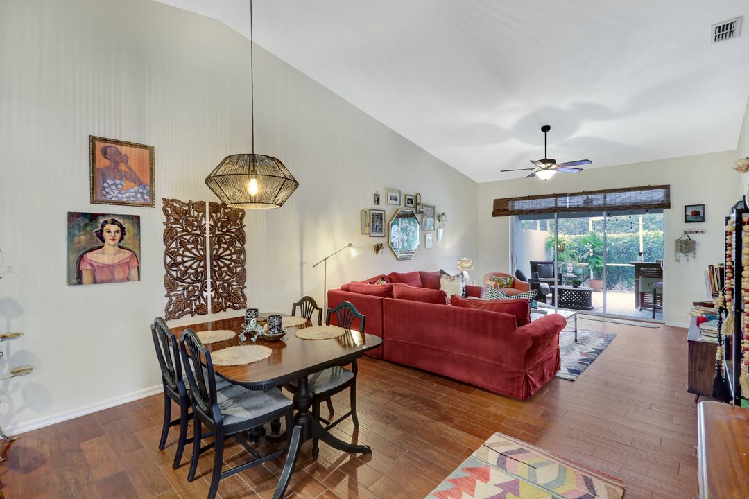 6254 Mandalay Cir, Naples, FL 34112