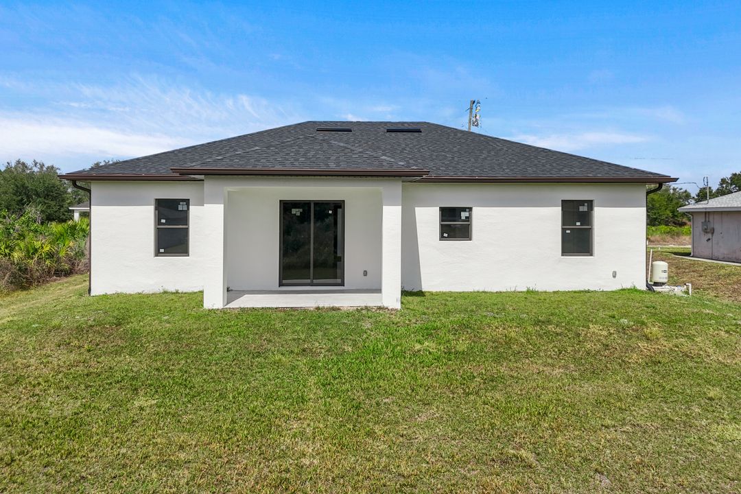 3013 59th St W, Lehigh Acres, FL 33971