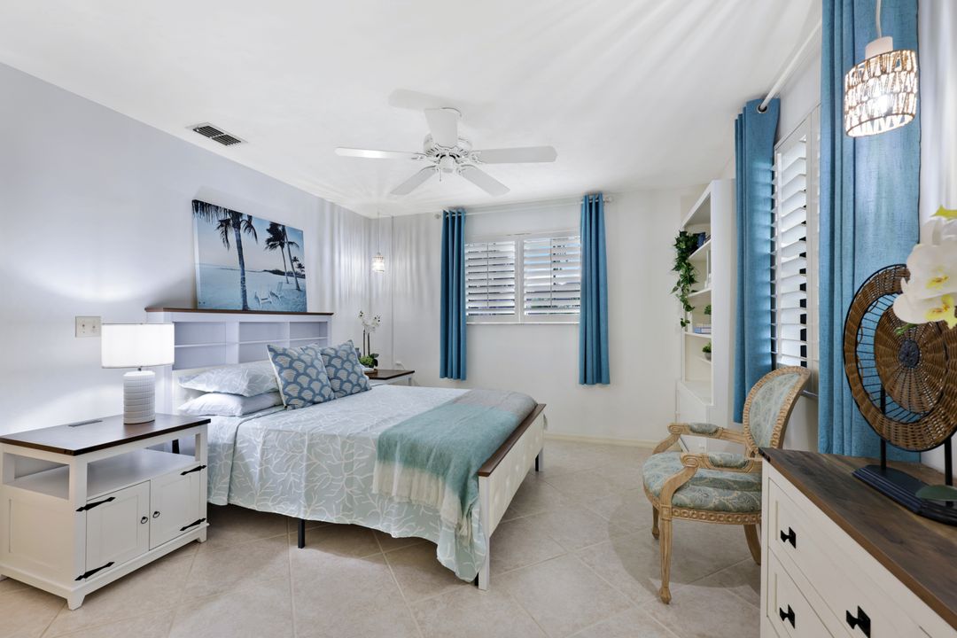 601 97th Ave N, Naples, FL 34108