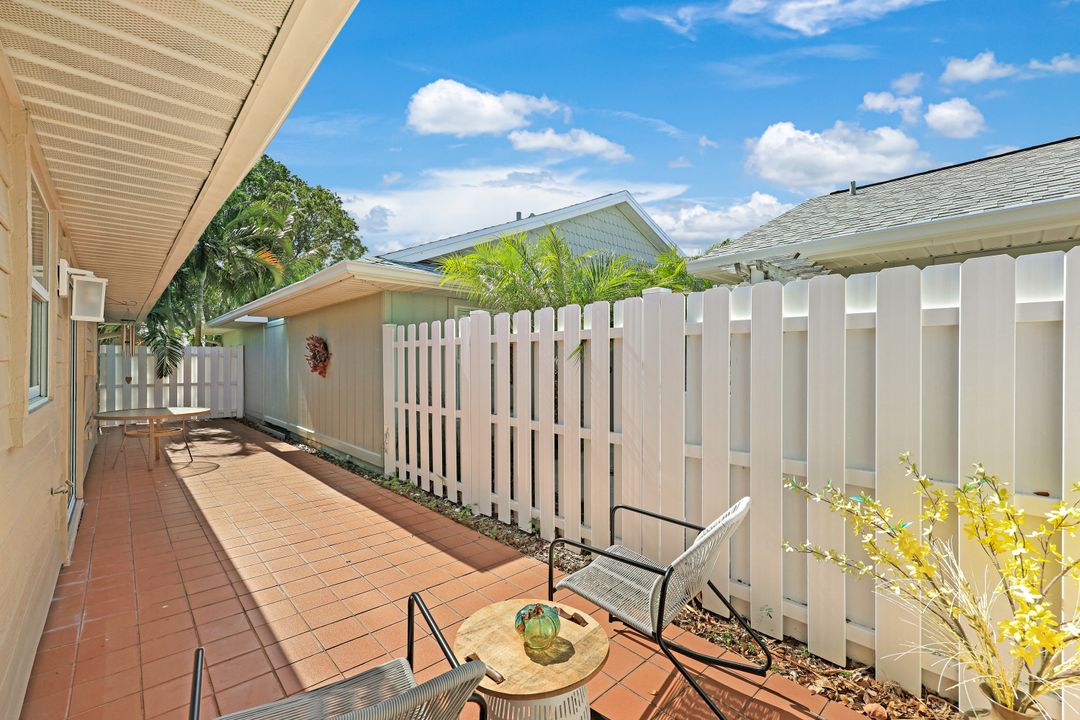 14871 Crescent Cove Dr, Fort Myers, FL 33908