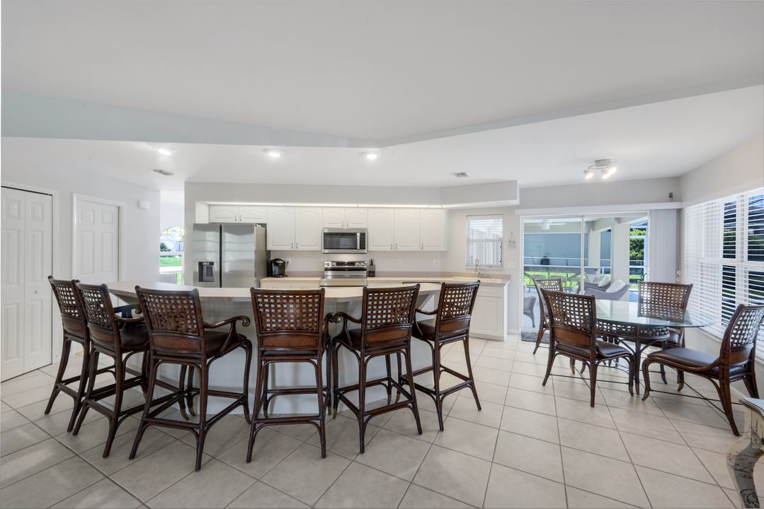 2526 SE 19th Pl, Cape Coral, FL 33904