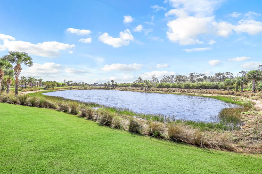 6577 Dominica Dr, Naples, FL 34113