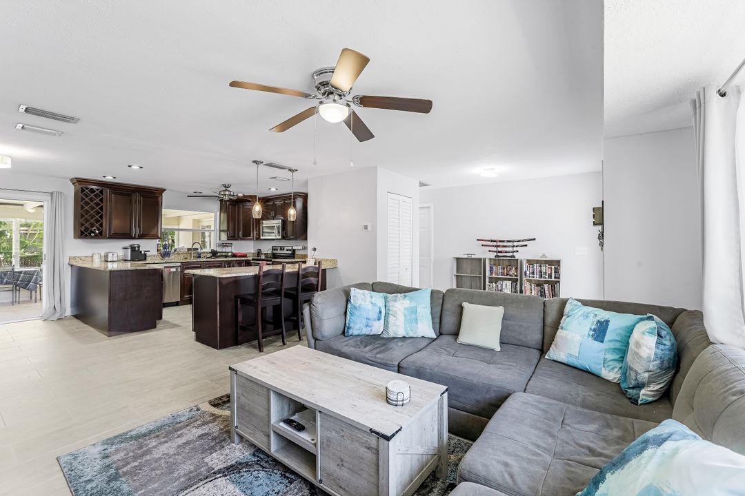 1670 N Hermitage Rd, Fort Myers, FL 33919