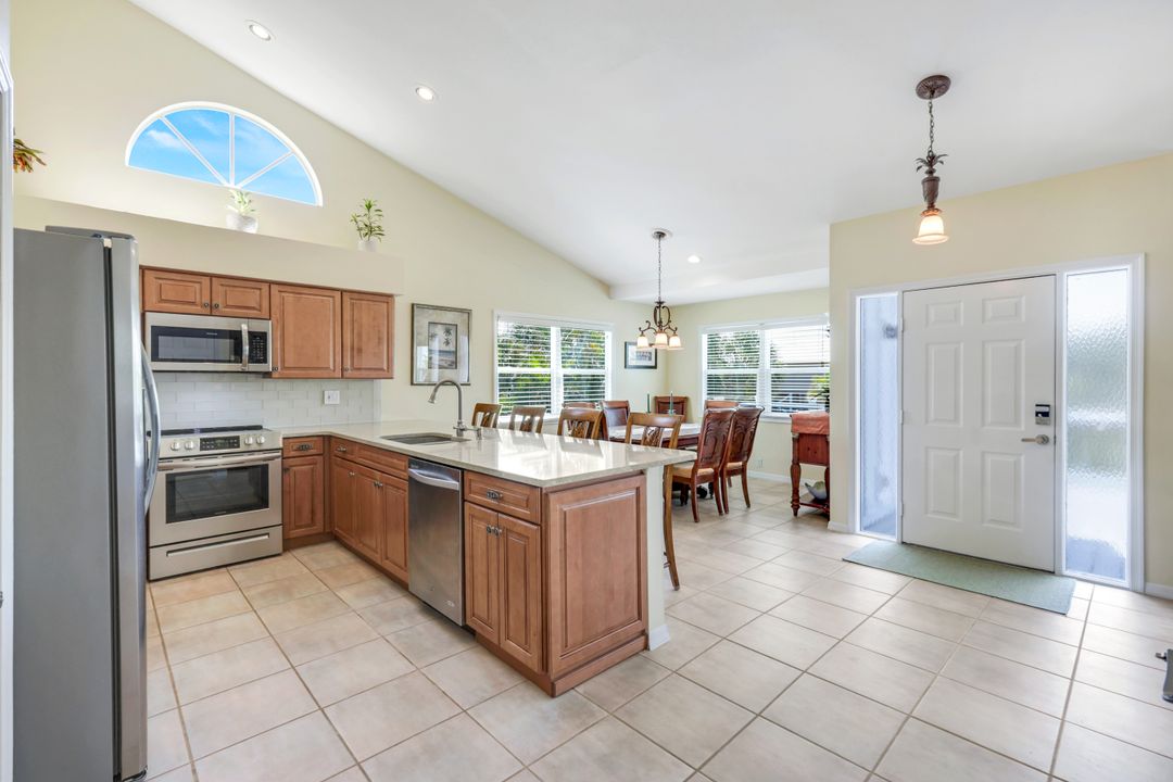 21580 Indian Bayou Dr, Fort Myers Beach, FL 33931