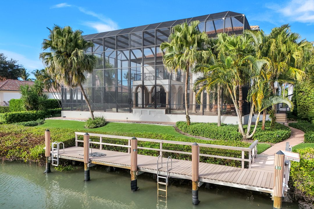 1450 Gulfstar Dr S, Naples, FL 34112