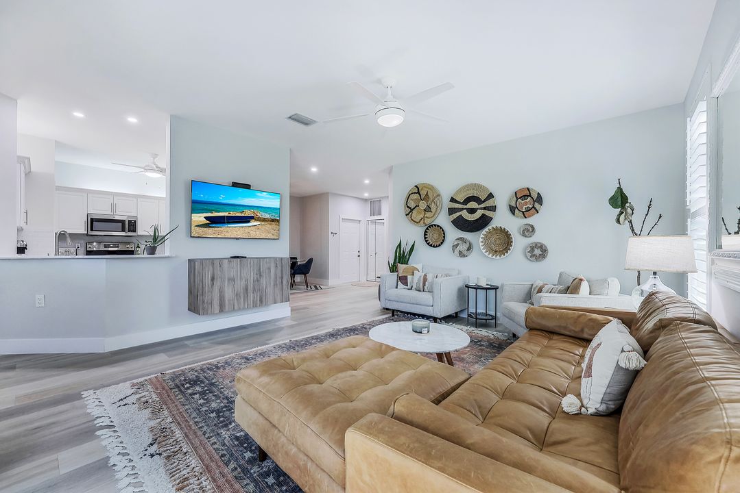 1335 Charleston Square Dr #101, Naples, FL 34110