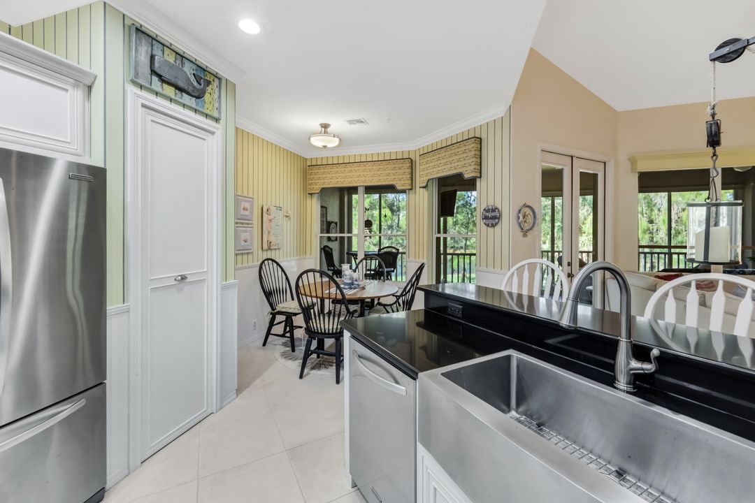 8265 Danbury Blvd #203, Naples, FL 34120