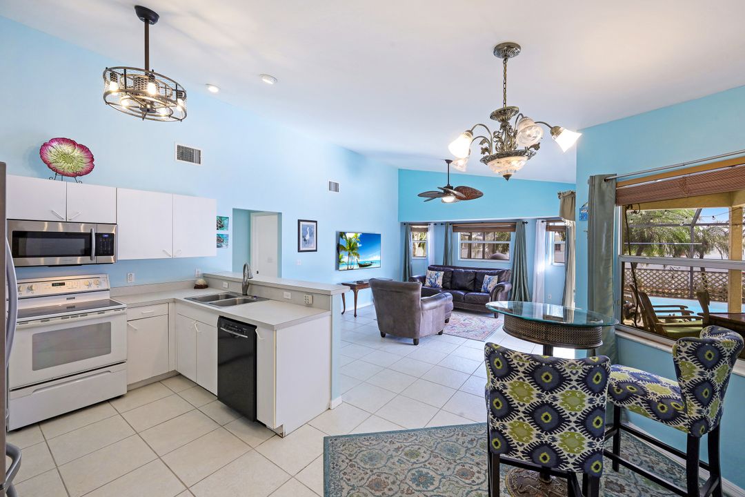 104 Heritage Way, Naples, FL 34110