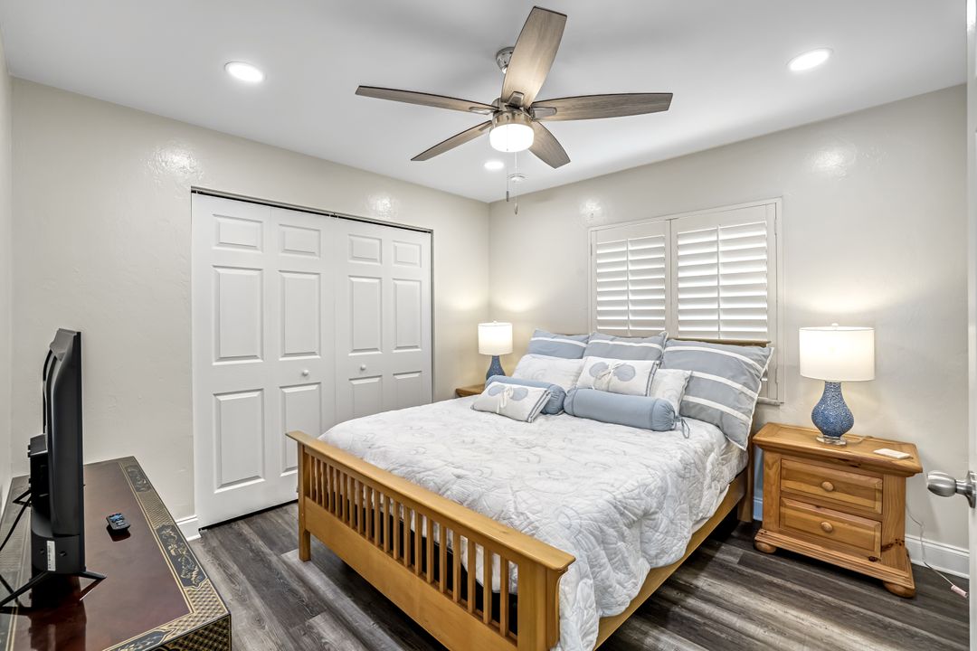 401 Capri Blvd, Naples, FL 34113