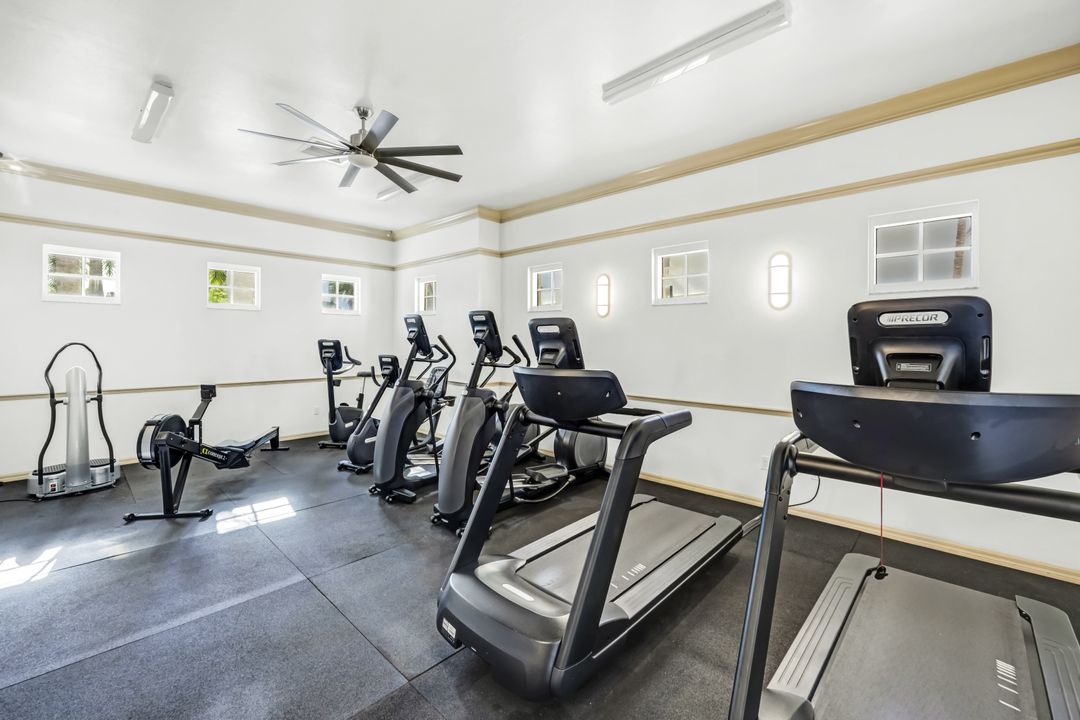 450 Launch Cir #501, Naples, FL 34108