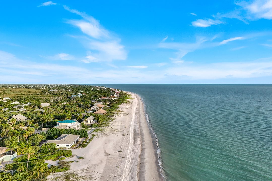 969 Fish Crow Rd, Sanibel, FL 33957