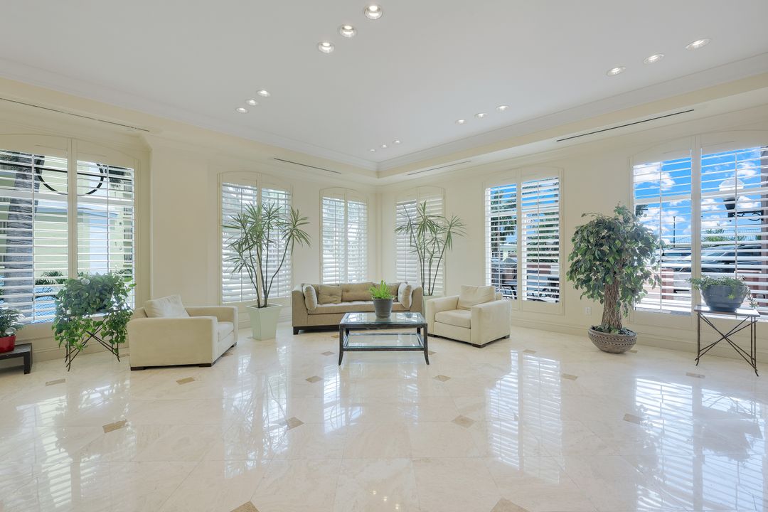 2745 First St #701, Fort Myers, FL 33916
