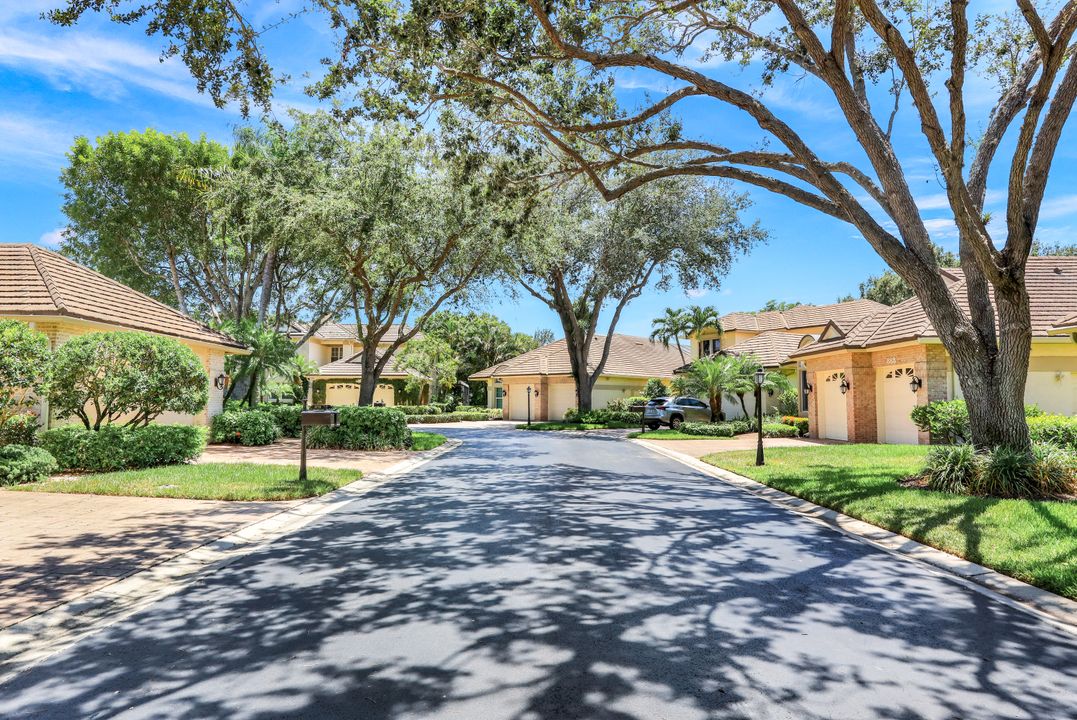 Turtle Bay Dr, Naples, FL 34108