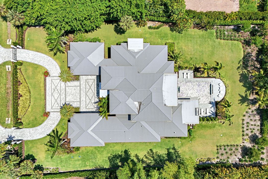 493 Carica Rd, Naples, FL 34108