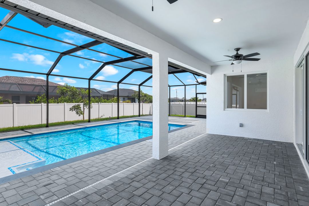 3923 NW 38th St, Cape Coral, FL 33993