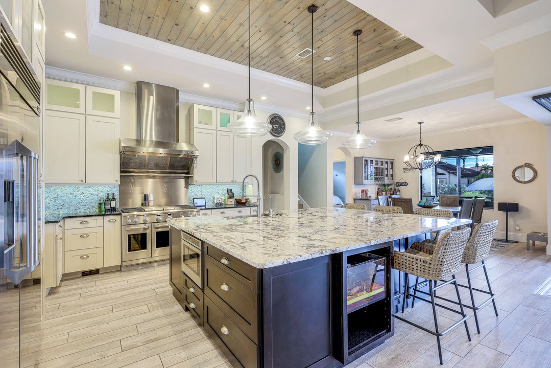 1512 El Dorado Pkwy W, Cape Coral, FL 33914