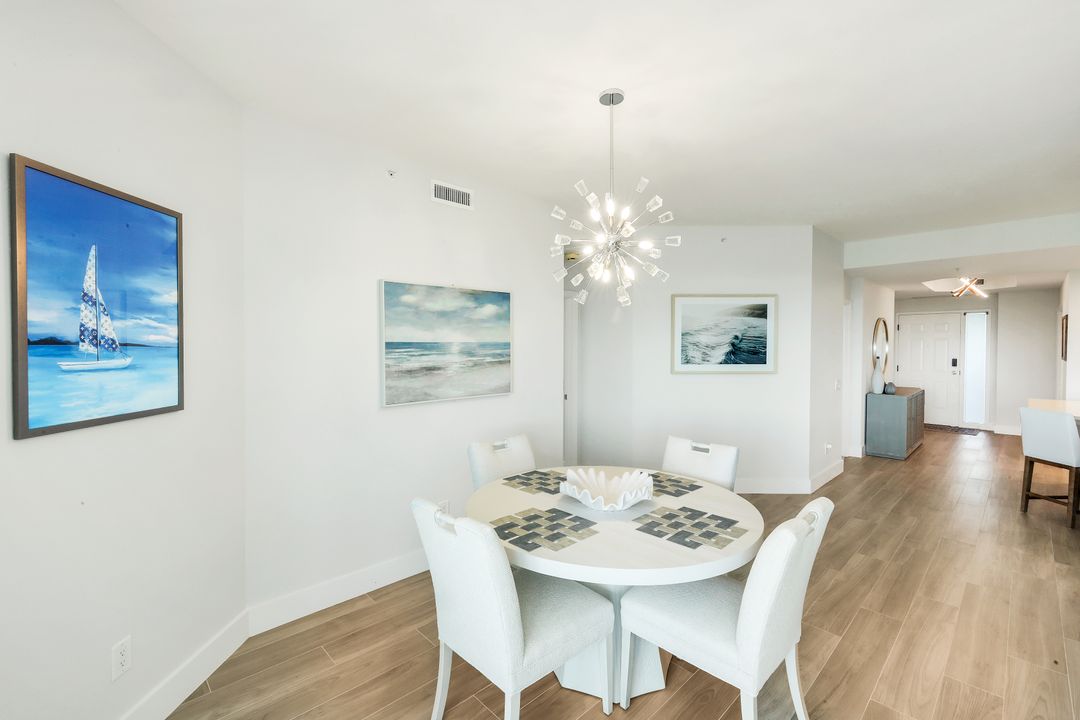 425 Cove Tower Dr #403, Naples, FL 34110