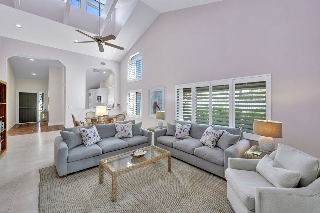 202 Bears Paw Trail, Naples, FL 34105