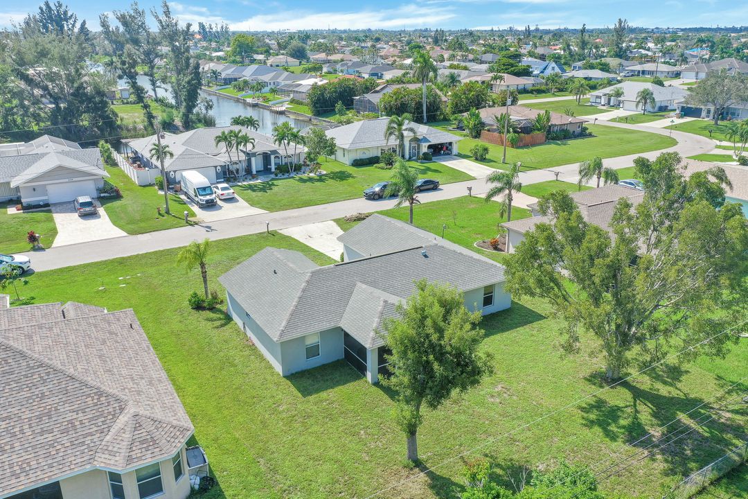 2127 SE 5th Pl, Cape Coral, FL 33990