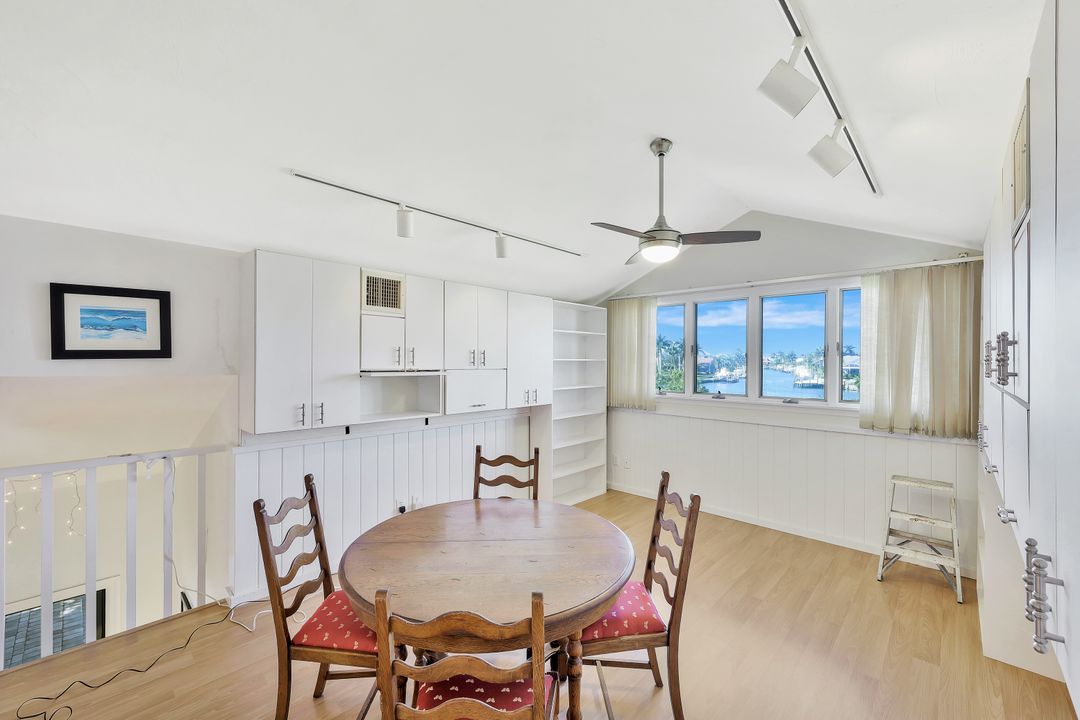 230 Windbrook Ct, Marco Island, FL 34145