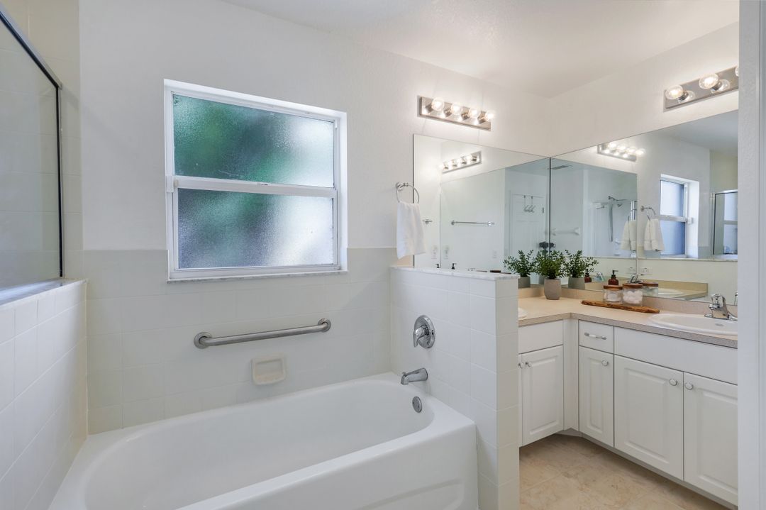 3028 NW 6th Pl, Cape Coral, FL 33993