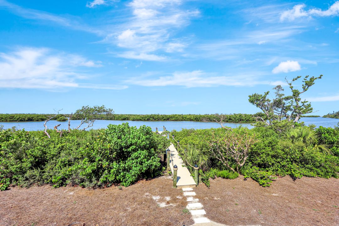 5435 Osprey Ct, Sanibel, FL 33957