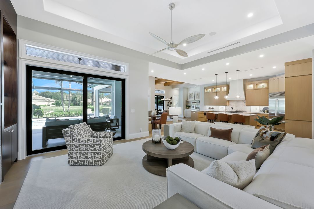 470 Terra Vista Ct, Naples, FL 34119