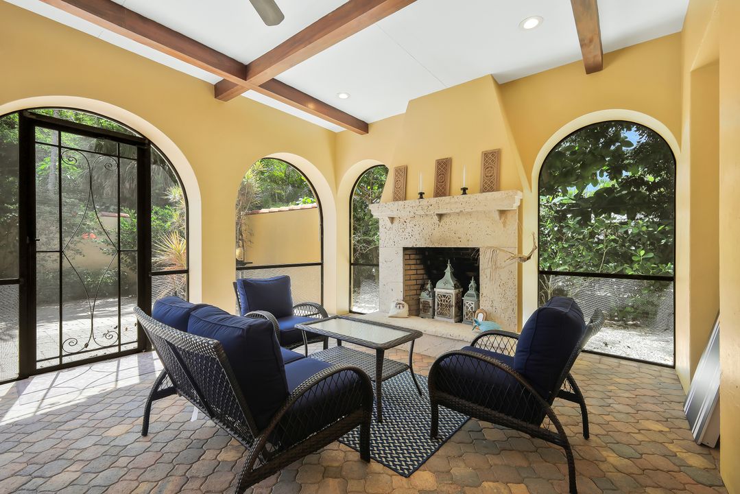 16167 Captiva Dr, Captiva, FL 33924