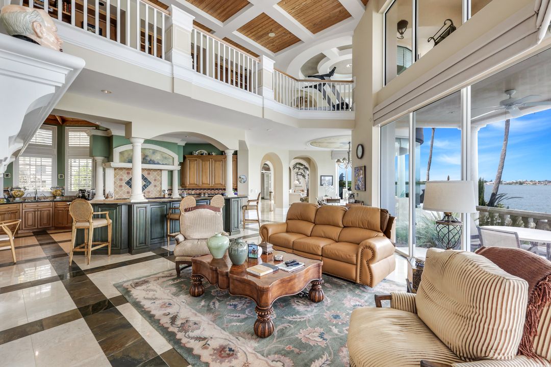 490 Renard Ct, Marco Island, FL 34145