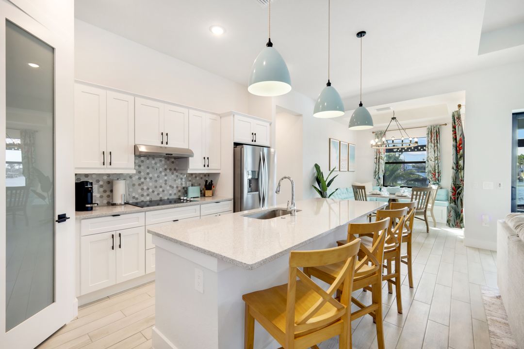5244 Agualinda Blvd, Cape Coral, FL 33914