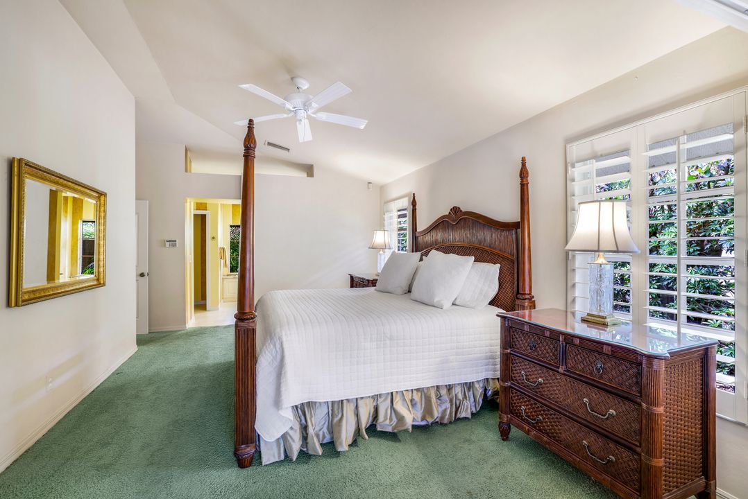 811 Pitch Apple Ln, Naples, FL 34108