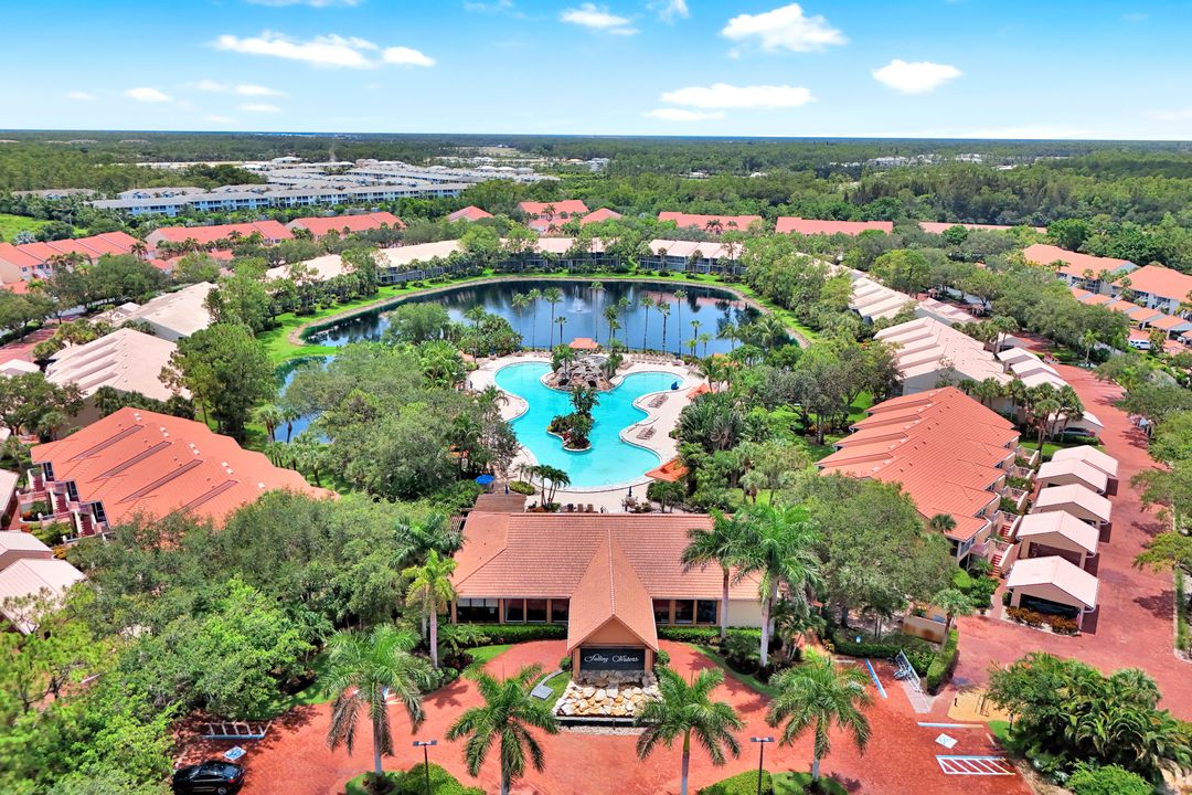 1940 Cascades Dr #8, Naples, FL 34112