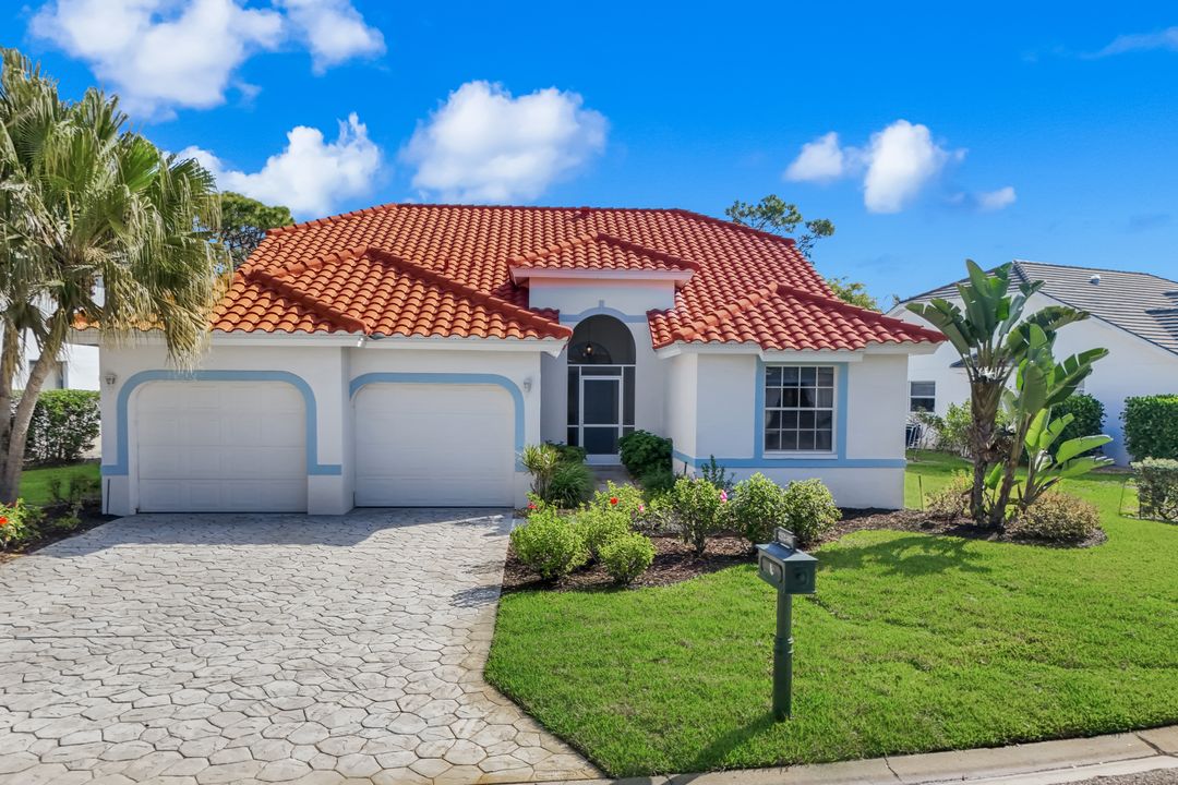 25240 Bay Cedar Dr, Bonita Springs, FL 34134