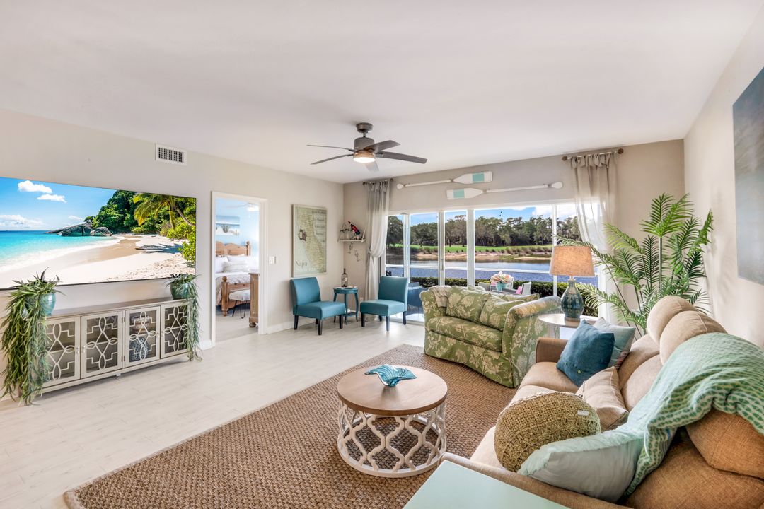 6260 Bellerive Ave #402, Naples, FL 34119