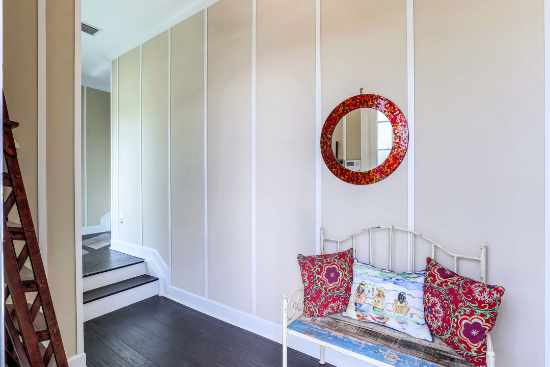 6577 Dominica Dr, Naples, FL 34113