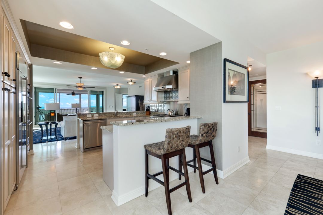 275 Indies Way #1001, Naples, FL 34110