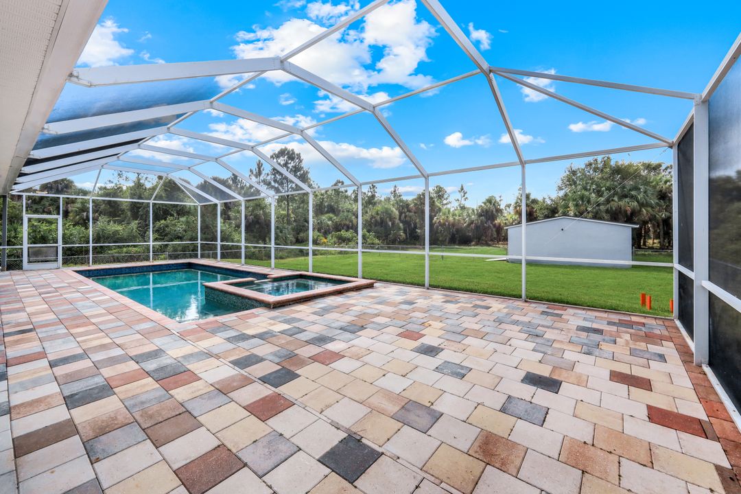 2180 12th Ave NE, Naples, FL 34120