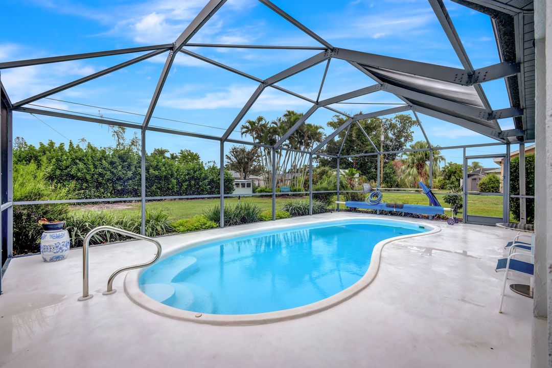 4117 SE 1st Pl, Cape Coral, FL 33904