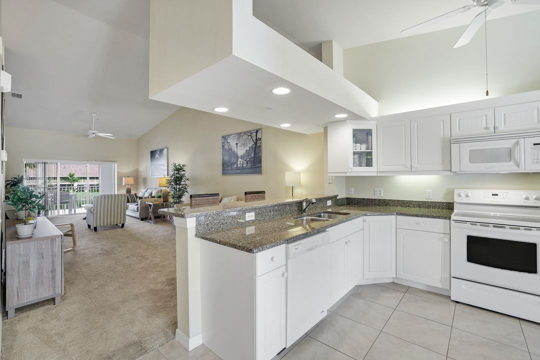 2373 Hidden Lake Ct #10, Naples, FL 34112