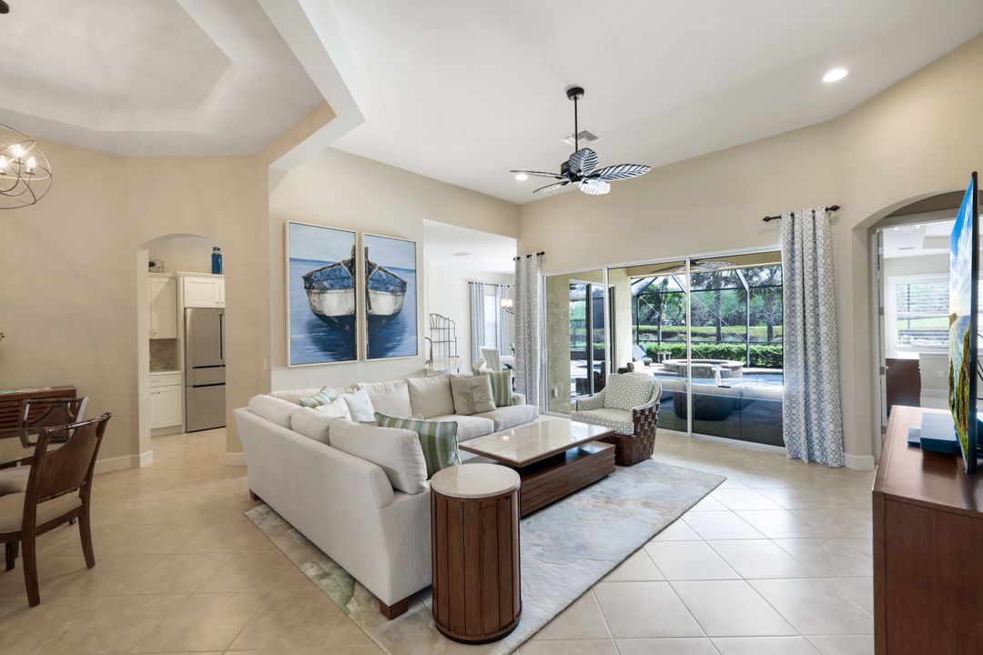 9110 Limestone Ln, Naples, FL 34120