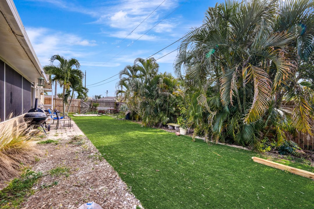 18102 Adams Cir, Fort Myers, FL 33967