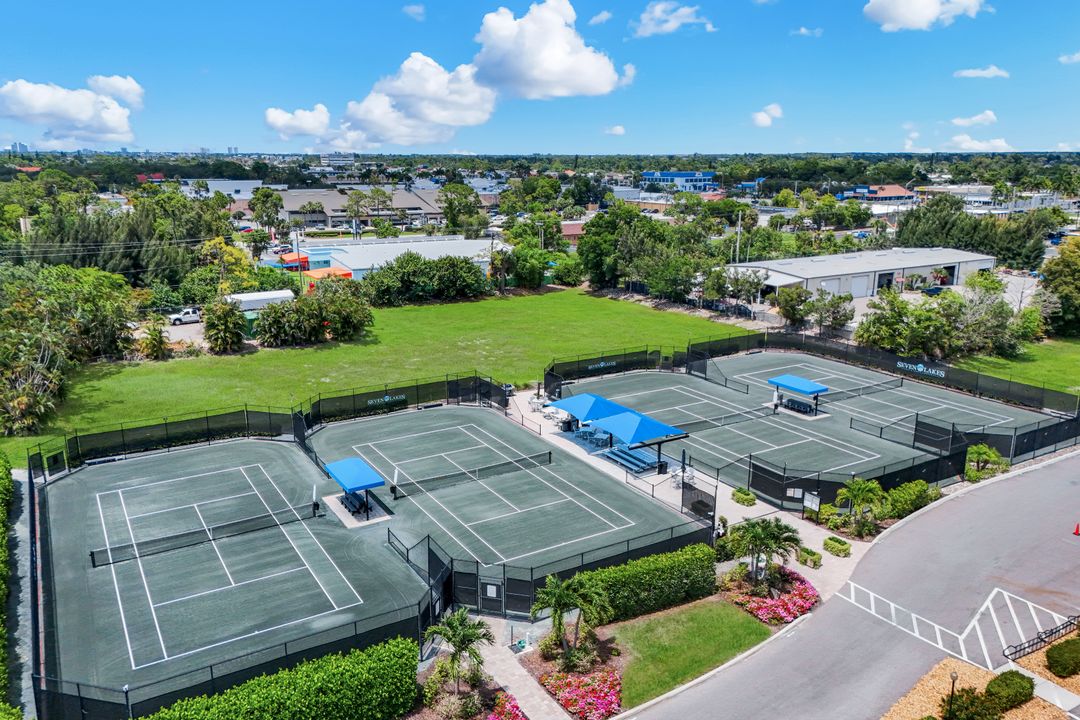 6102 Augusta Dr #307, Fort Myers, FL 33907