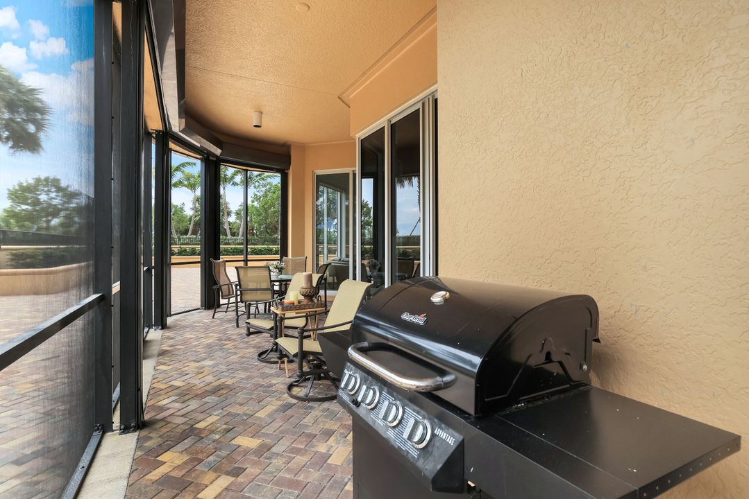 1050 Borghese Ln #106, Naples, FL 34114